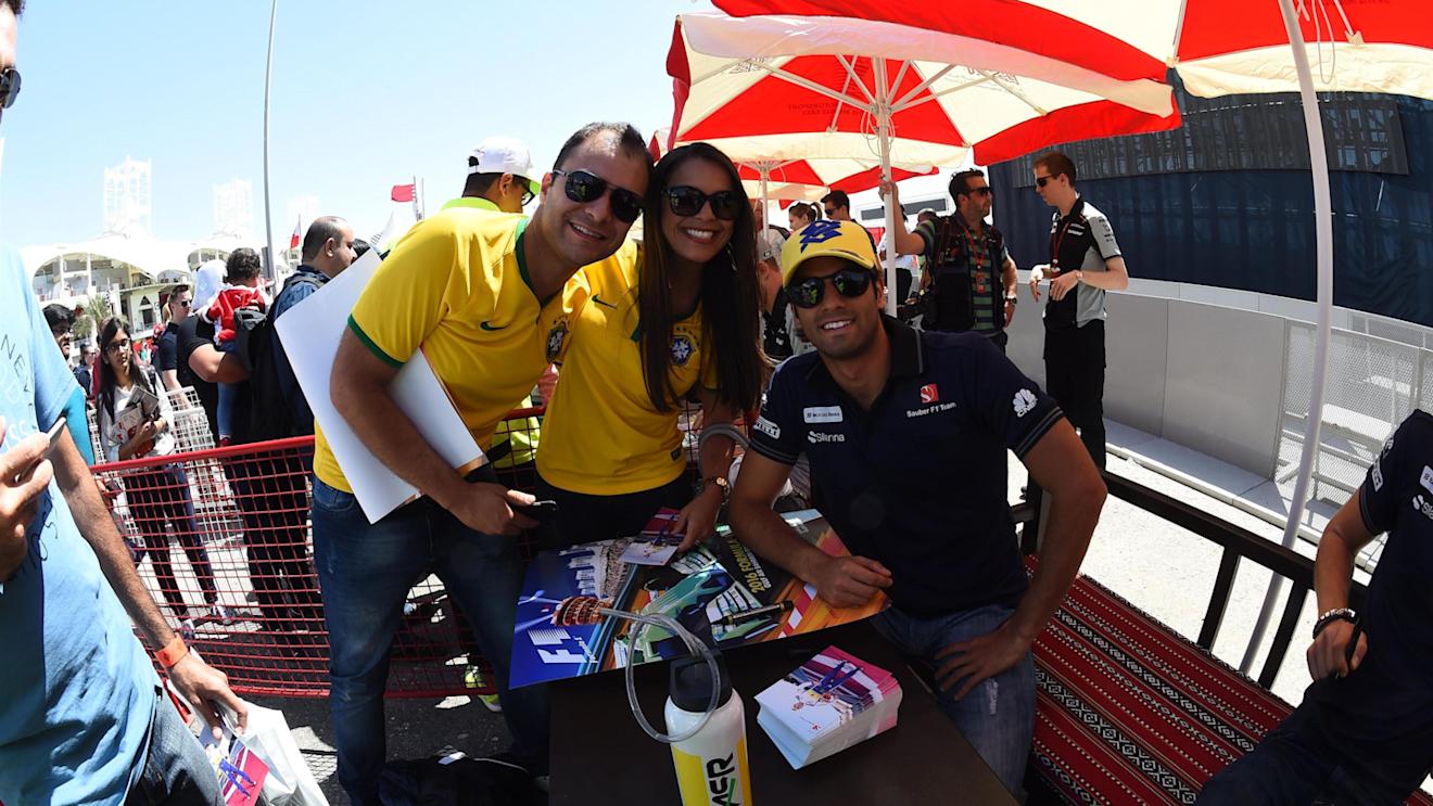 Felipe Nasr (BRA) Sauber and fans at the autograph session at Formula One World Championship, Rd2, Bahrain Grand Prix Qualifying, Bahrain International Circuit, Sakhir, Bahrain, Saturday 2 April 2016. © Sutton Motorsport Images