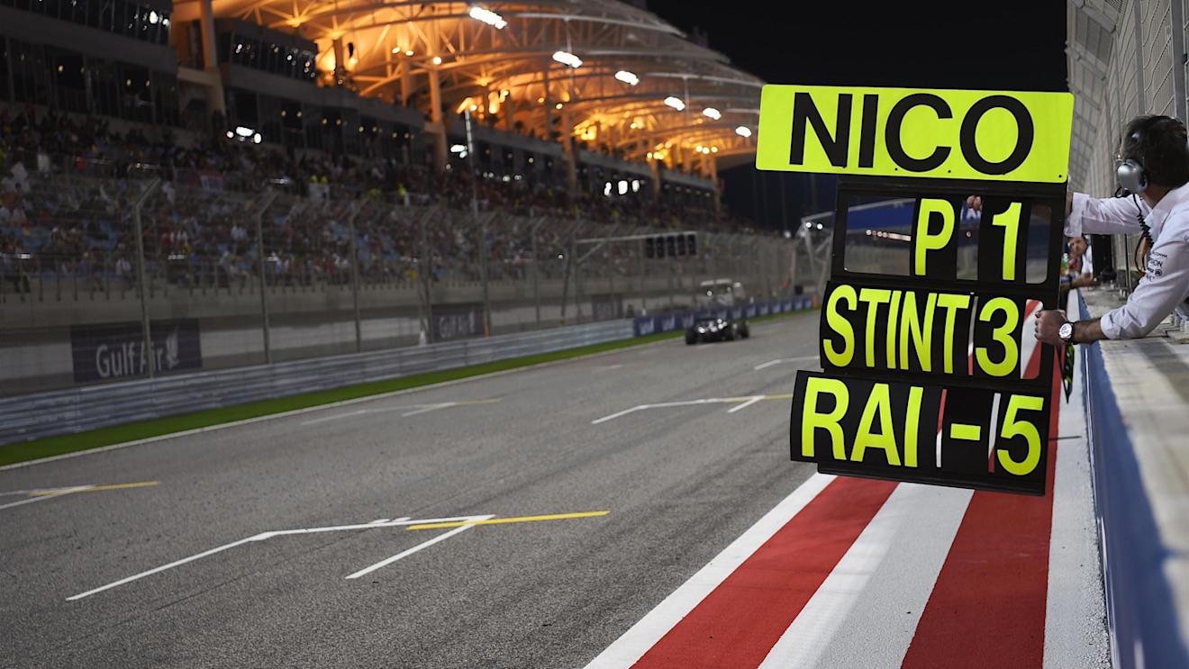 Pit board for Nico Rosberg (GER) Mercedes-Benz F1 W07 Hybrid at Formula One World Championship, Rd2, Bahrain Grand Prix Race, Bahrain International Circuit, Sakhir, Bahrain, Sunday 3 April 2016. © Sutton Motorsport Images