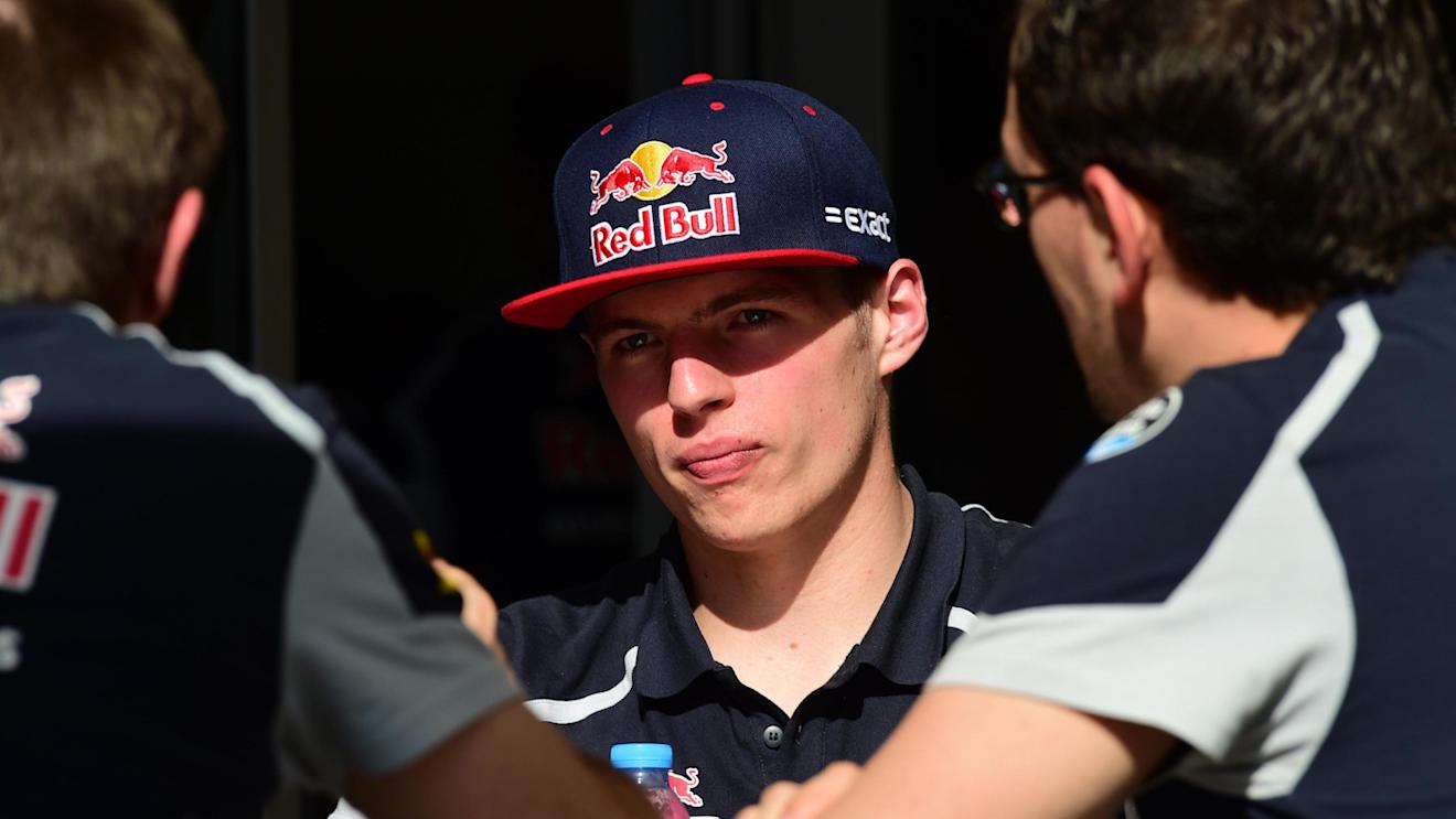 Max Verstappen (NED) Scuderia Toro Rosso at Formula One World Championship, Rd2, Bahrain Grand Prix Race, Bahrain International Circuit, Sakhir, Bahrain, Sunday 3 April 2016. © Sutton Motorsport Images