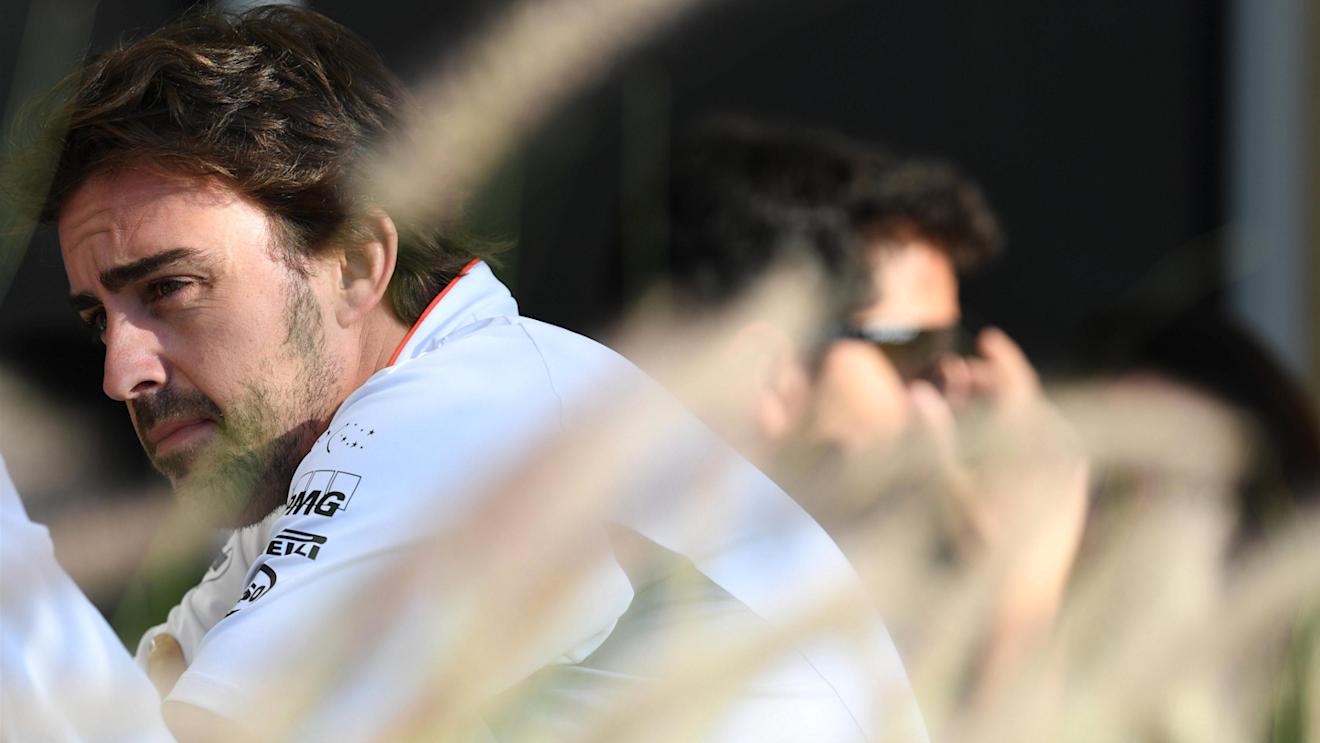 Fernando Alonso (ESP) McLaren at Formula One World Championship, Rd2, Bahrain Grand Prix Race, Bahrain International Circuit, Sakhir, Bahrain, Sunday 3 April 2016. © Sutton Motorsport Images