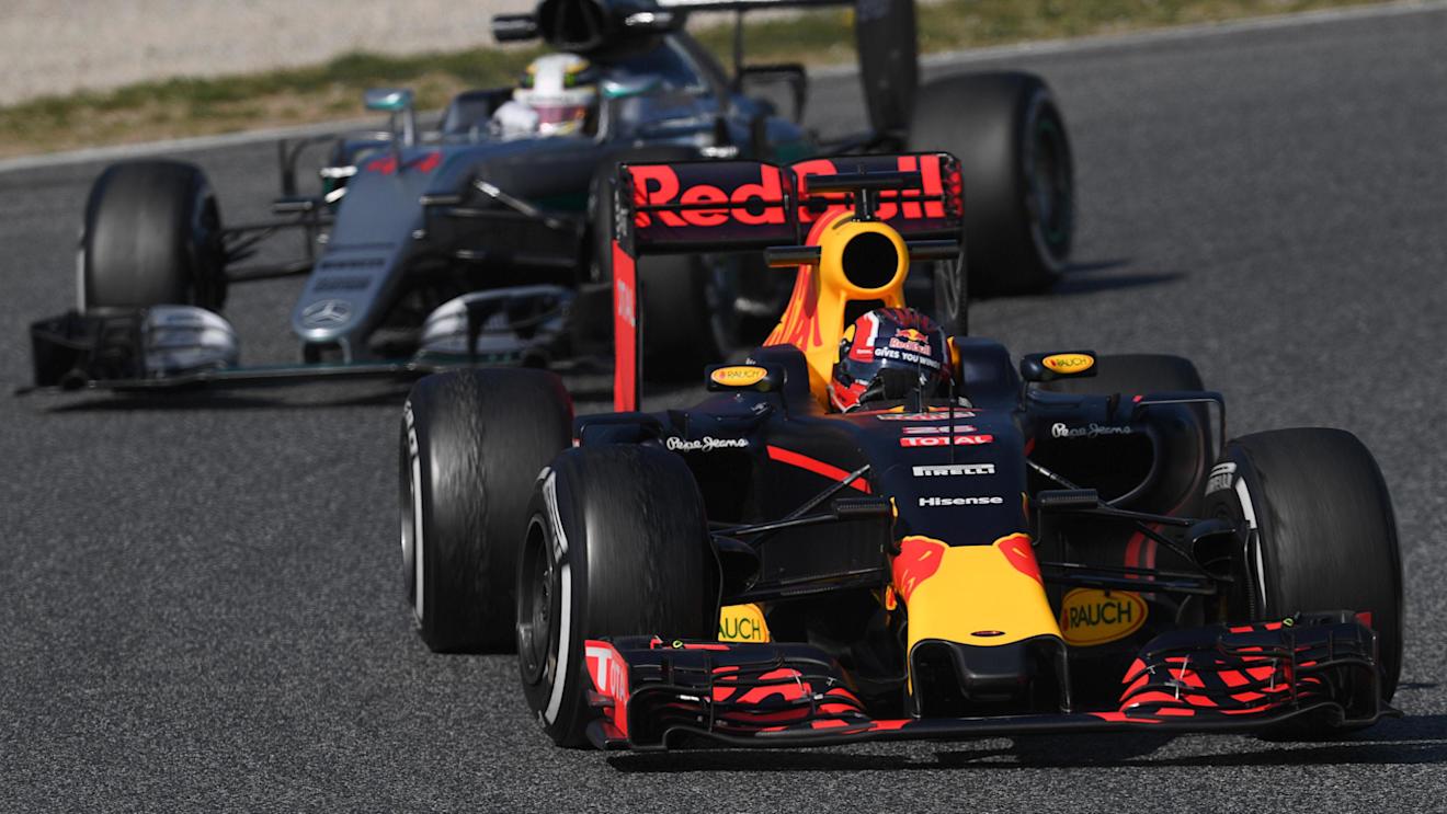 Daniil Kvyat (RUS) Red Bull Racing RB12 and Lewis Hamilton (GBR) Mercedes-Benz F1 W07 Hybrid at Formula One Testing, Day Four, Barcelona, Spain, Thursday 25 February 2016. © Sutton Motorsport Images