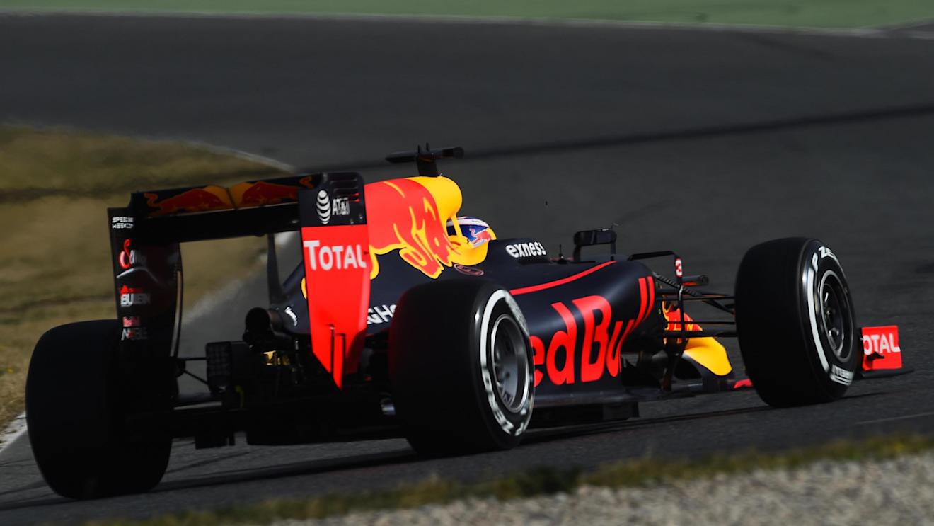 Daniel Ricciardo (AUS) Red Bull Racing RB12 at Formula One Testing, Day Two, Barcelona, Spain, Tuesday 23 February 2016. © Sutton Motorsport Images
