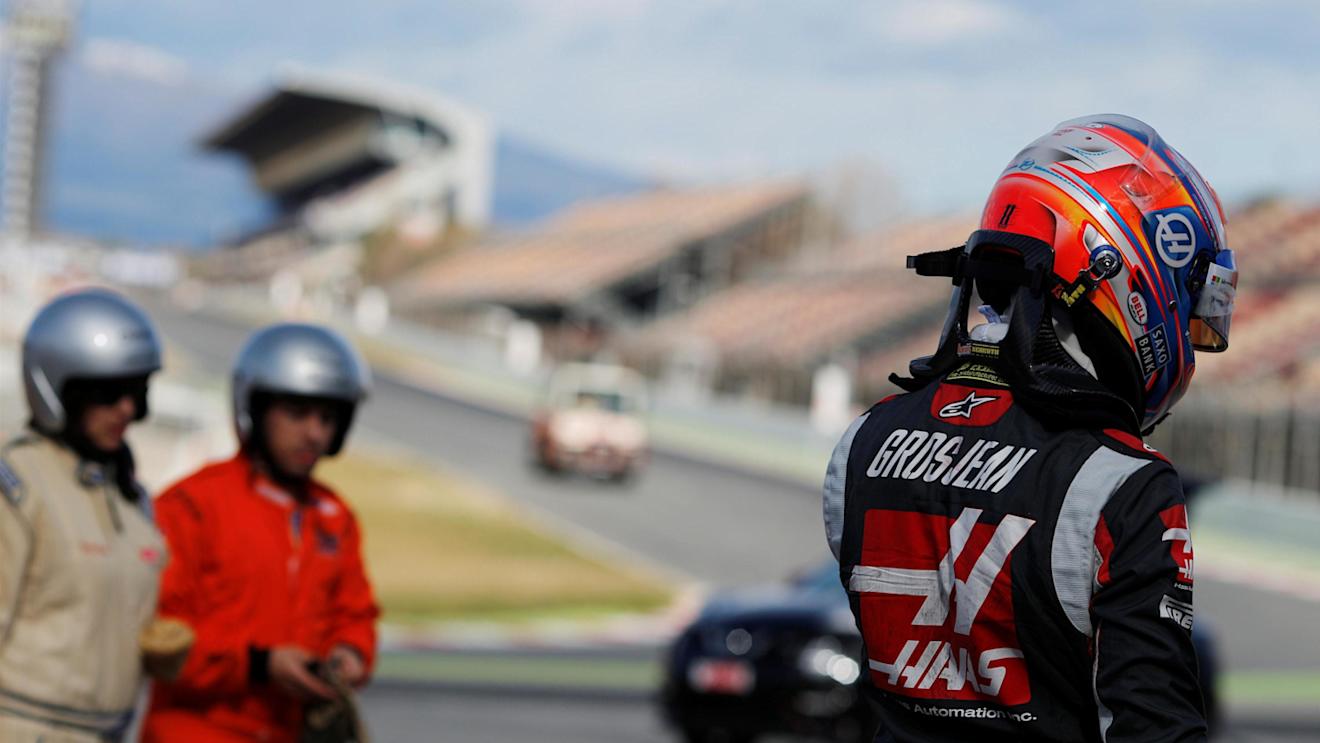 Romain Grosjean (FRA) Haas F1 after spinning into the gravel at Formula One Testing, Day Three, Barcelona, Spain, Thursday 3 March 2016. © Sutton Motorsport Images