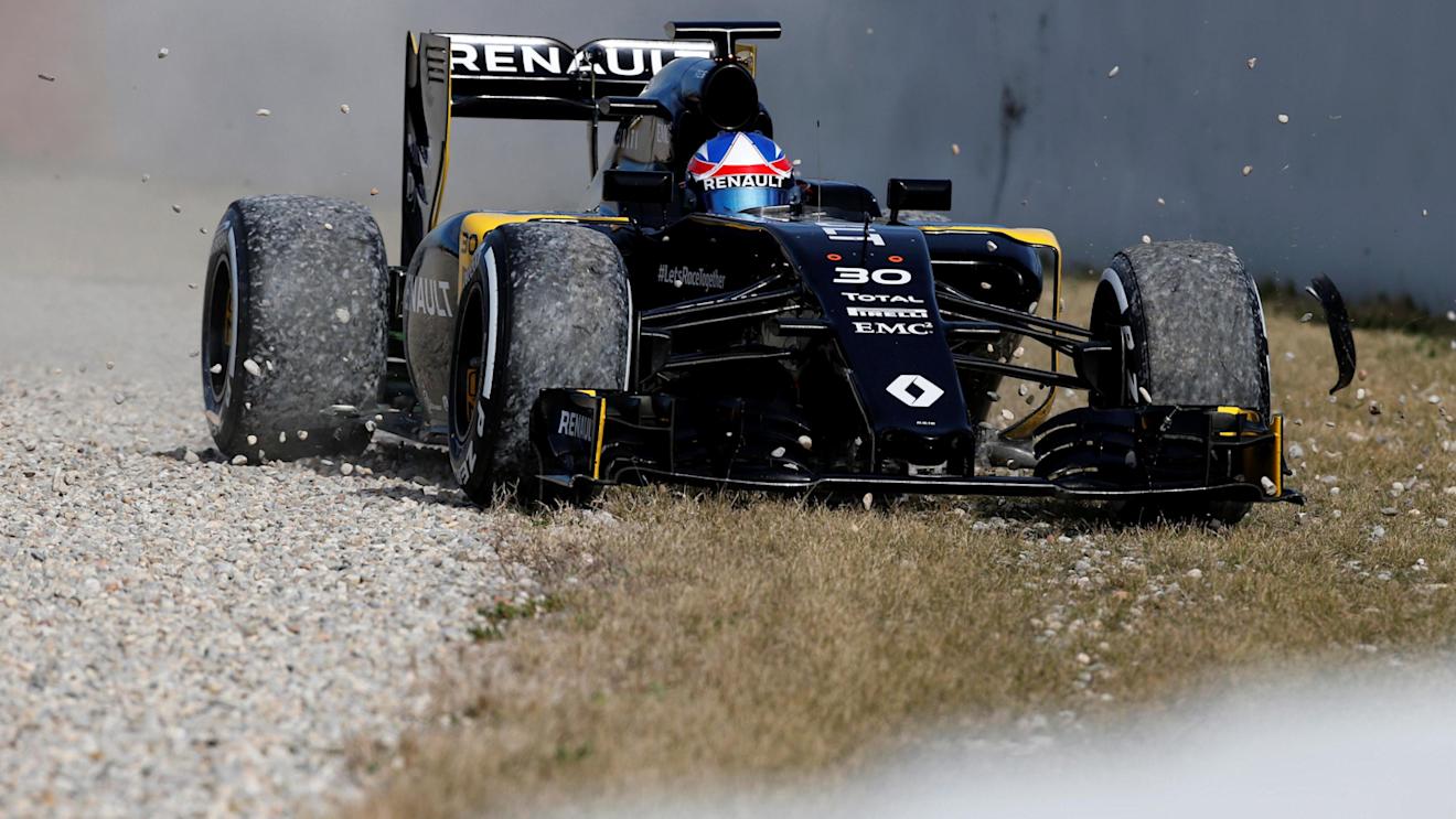 Jolyon Palmer (GBR) Renault Sport F1 Team RS16 spins through the gravel at Formula One Testing, Day Three, Barcelona, Spain, Thursday 3 March 2016. © Sutton Motorsport Images