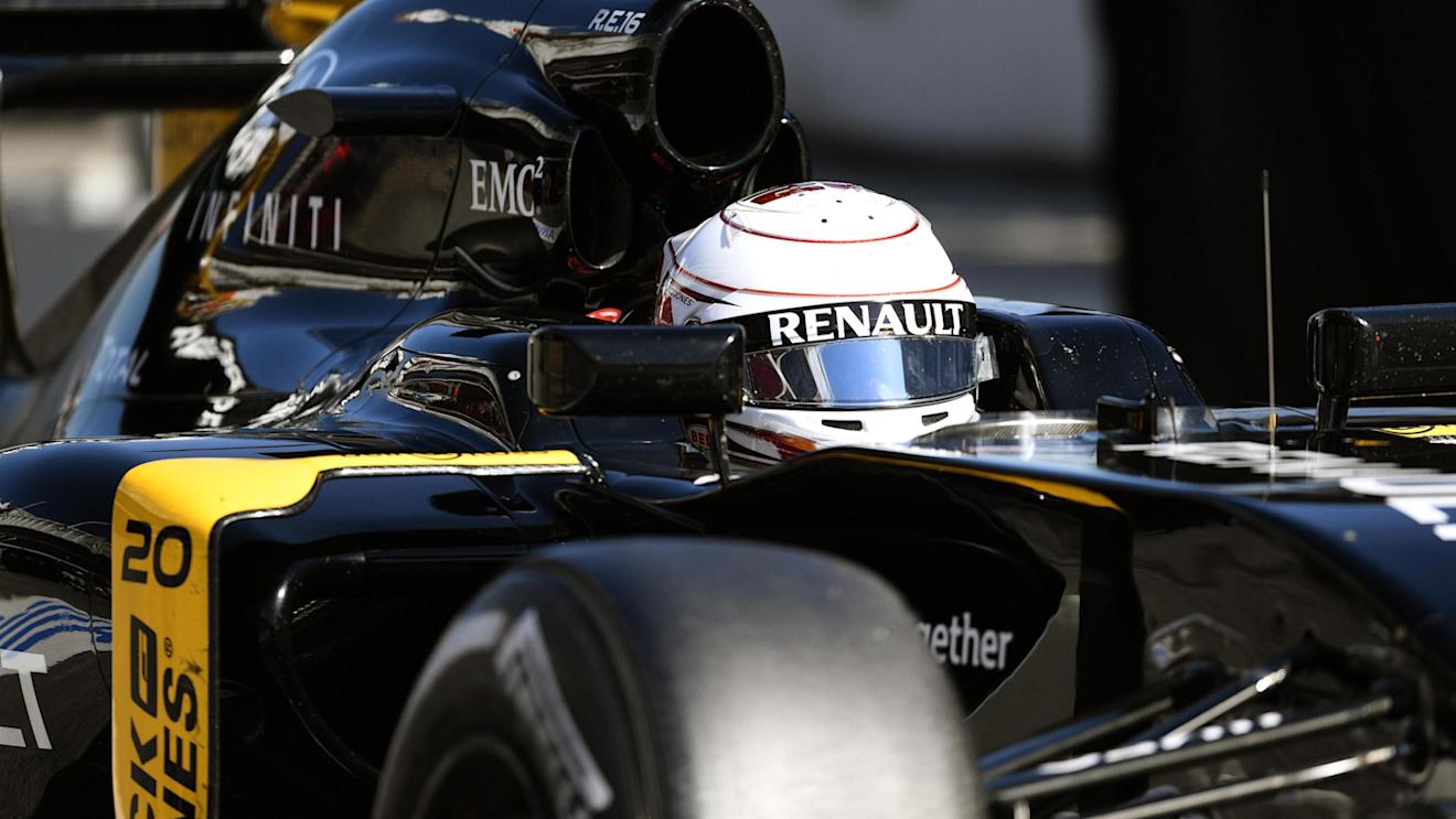 Kevin Magnussen (DEN) Renault Sport F1 Team RS16 at Formula One Testing, Day Two, Barcelona, Spain, Wednesday 2 March 2016. © Sutton Motorsport Images