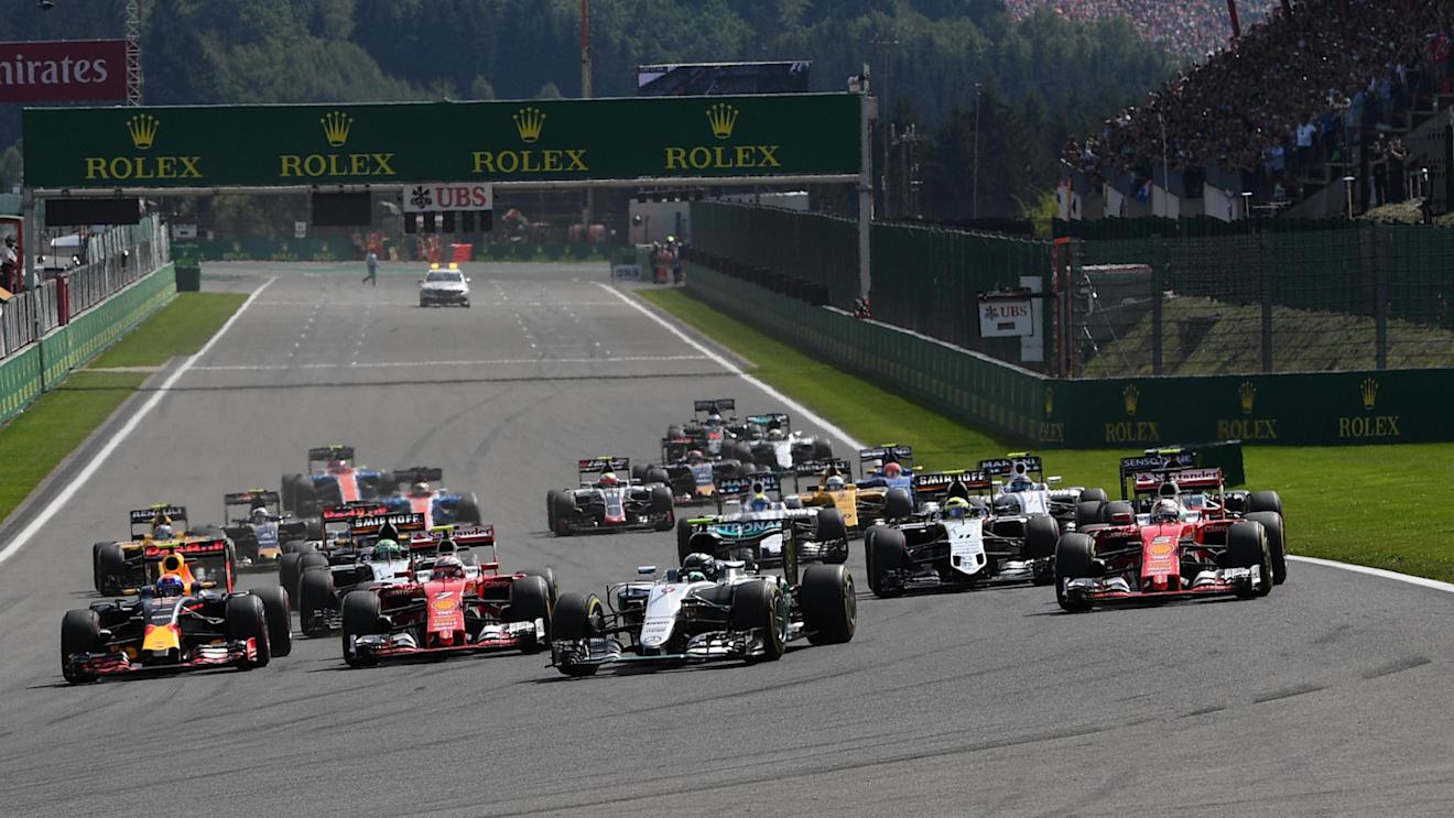 Nico Rosberg (GER) Mercedes-Benz F1 W07 Hybrid leads at the start of the race at Formula One World Championship, Rd13, Belgian Grand Prix, Race, Spa Francorchamps, Belgium, Sunday 28 August 2016. © Sutton Images
