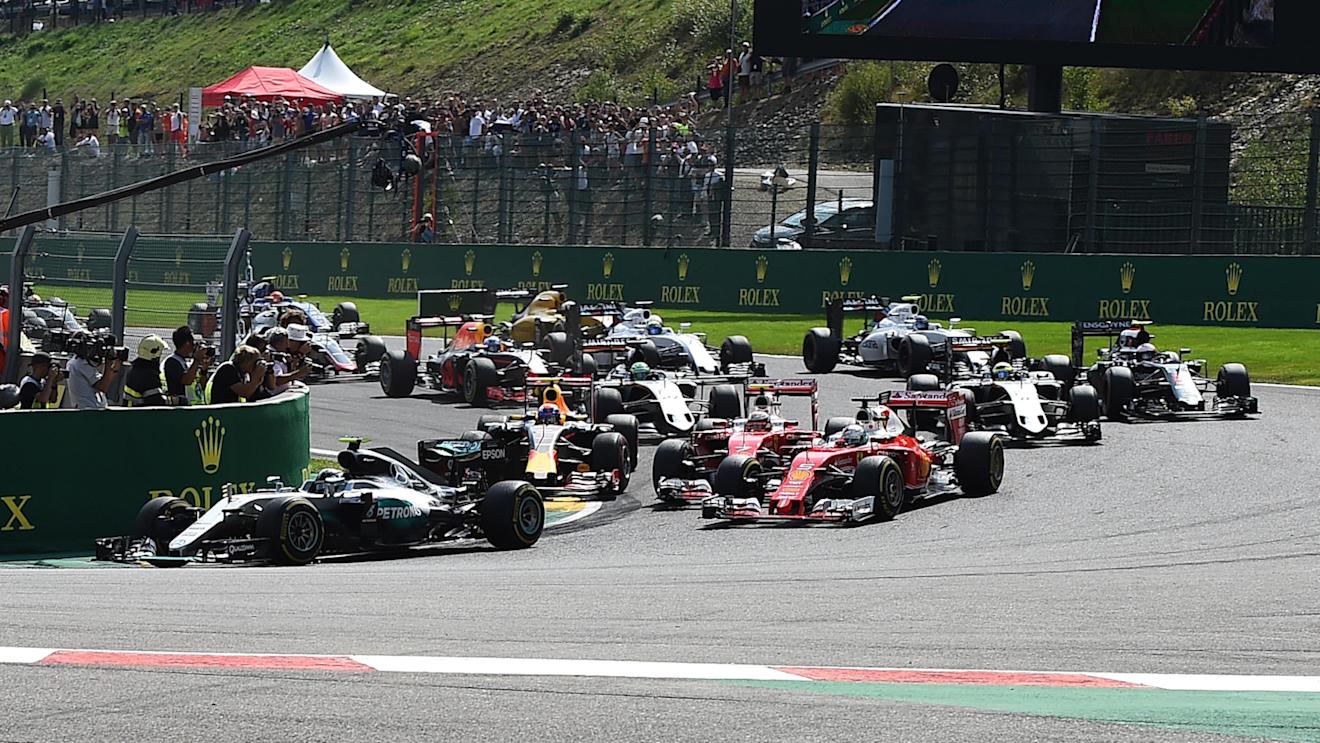 Nico Rosberg (GER) Mercedes-Benz F1 W07 Hybrid leads at the start of the race as Max Verstappen (NED) Red Bull Racing RB12, Kimi Raikkonen (FIN) Ferrari SF16-H and Sebastian Vettel (GER) Ferrari SF16-H collide at Formula One World Championship, Rd13, Belgian Grand Prix, Race, Spa Francorchamps, Belgium, Sunday 28 August 2016. © Sutton Images