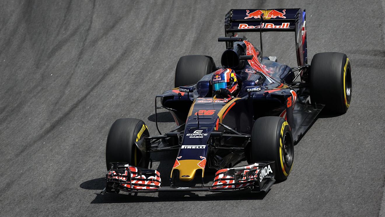 Daniil Kvyat (RUS) Scuderia Toro Rosso STR11 at Formula One World Championship, Rd20, Brazilian Grand Prix, Practice, Interlagos, Sao Paulo, Brazil, Friday 11 November 2016. © Sutton Images