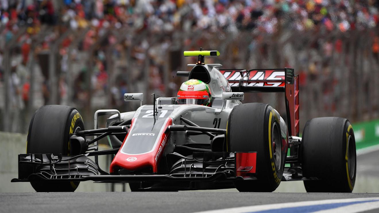 Esteban Gutierrez (MEX) Haas VF-16 at Formula One World Championship, Rd20, Brazilian Grand Prix, Qualifying, Interlagos, Sao Paulo, Brazil, Saturday 12 November 2016. © Sutton Images