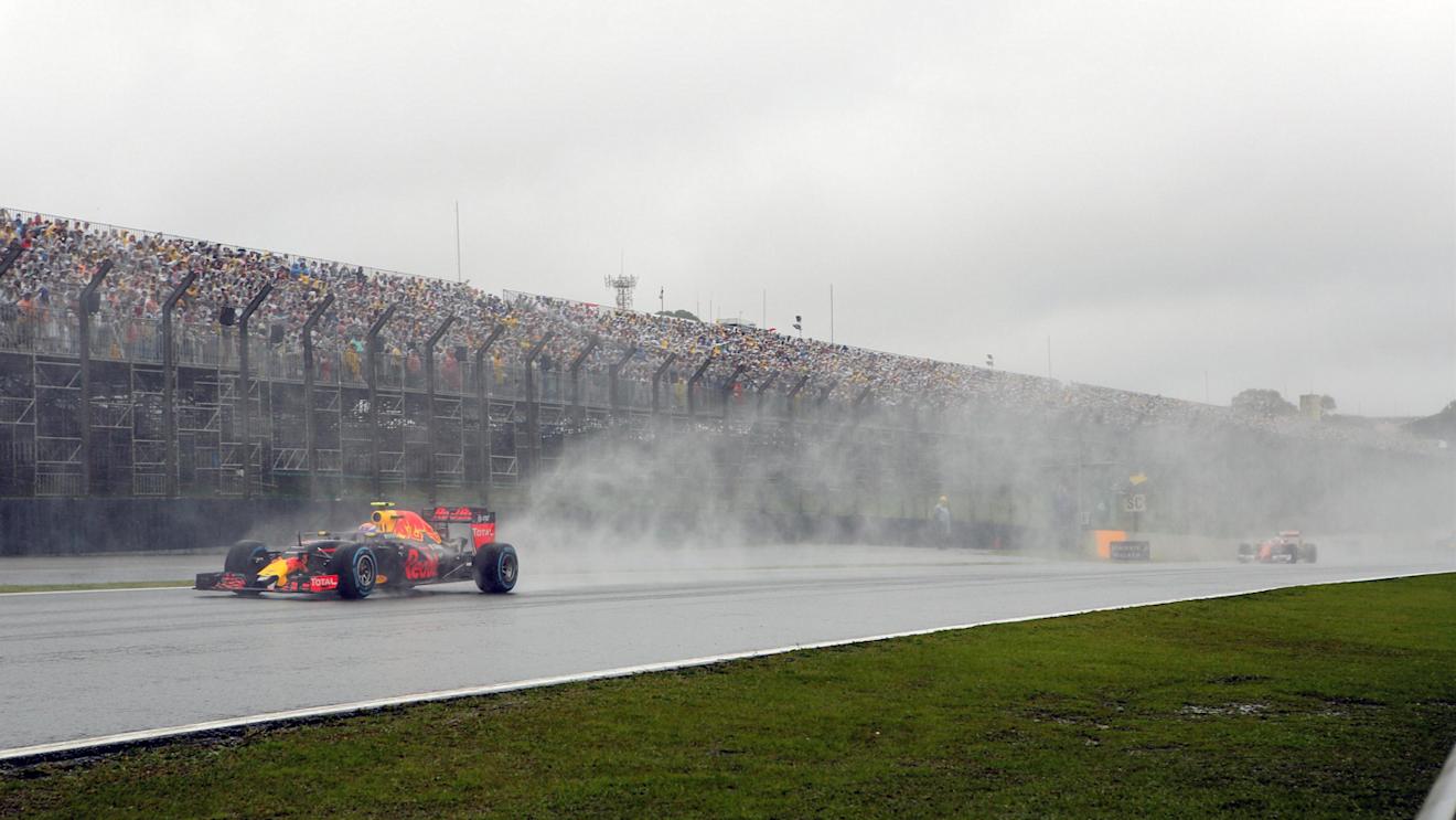 Max Verstappen (NED) Red Bull Racing RB12 at Formula One World Championship, Rd20, Brazilian Grand Prix, Race, Interlagos, Sao Paulo, Brazil, Sunday 13 November 2016. © Sutton Images
