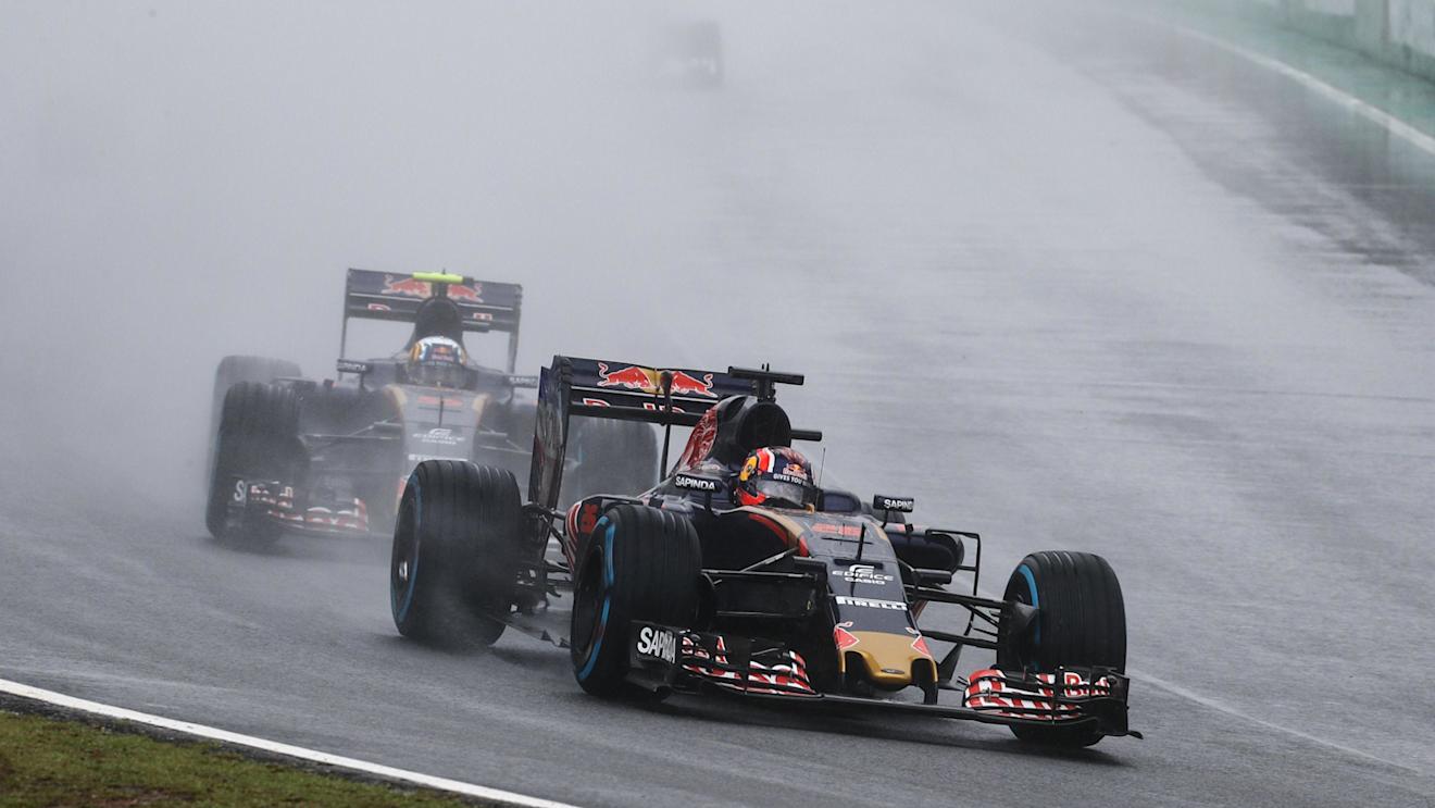 Daniil Kvyat (RUS) Scuderia Toro Rosso STR11 at Formula One World Championship, Rd20, Brazilian Grand Prix, Race, Interlagos, Sao Paulo, Brazil, Sunday 13 November 2016. © Sutton Images