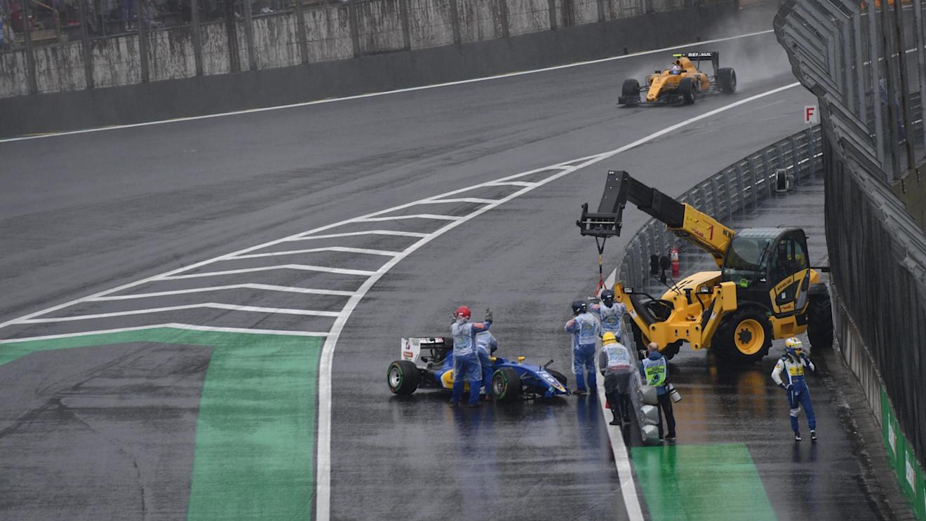 The crashed car of Marcus Ericsson (SWE) Sauber C35 is recovered at Formula One World Championship, Rd20, Brazilian Grand Prix, Race, Interlagos, Sao Paulo, Brazil, Sunday 13 November 2016. © Sutton Images