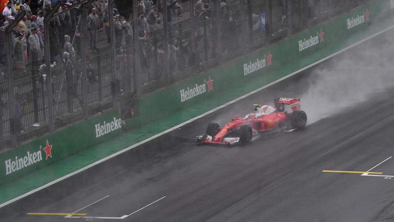 Kimi Raikkonen (FIN) Ferrari SF16-H crashes at Formula One World Championship, Rd20, Brazilian Grand Prix, Race, Interlagos, Sao Paulo, Brazil, Sunday 13 November 2016. © Sutton Images