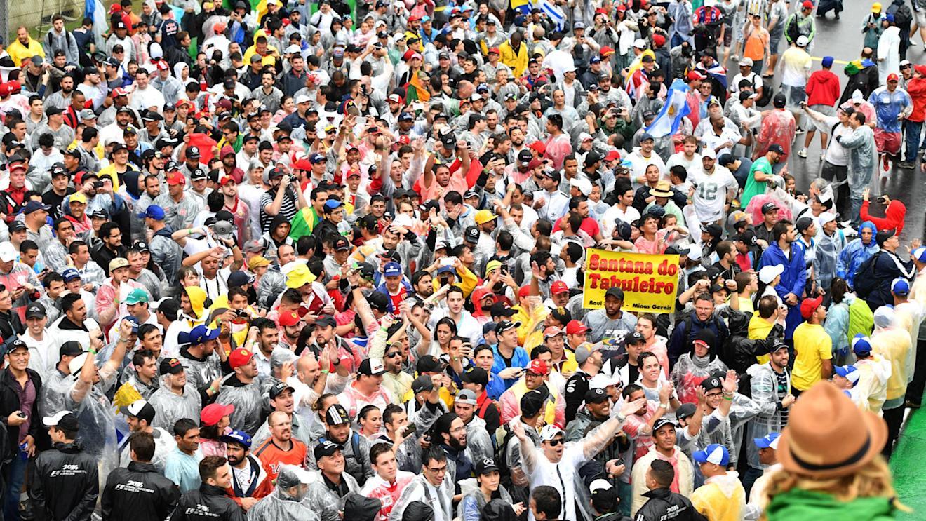 Fans at Formula One World Championship, Rd20, Brazilian Grand Prix, Race, Interlagos, Sao Paulo, Brazil, Sunday 13 November 2016. © Sutton Images