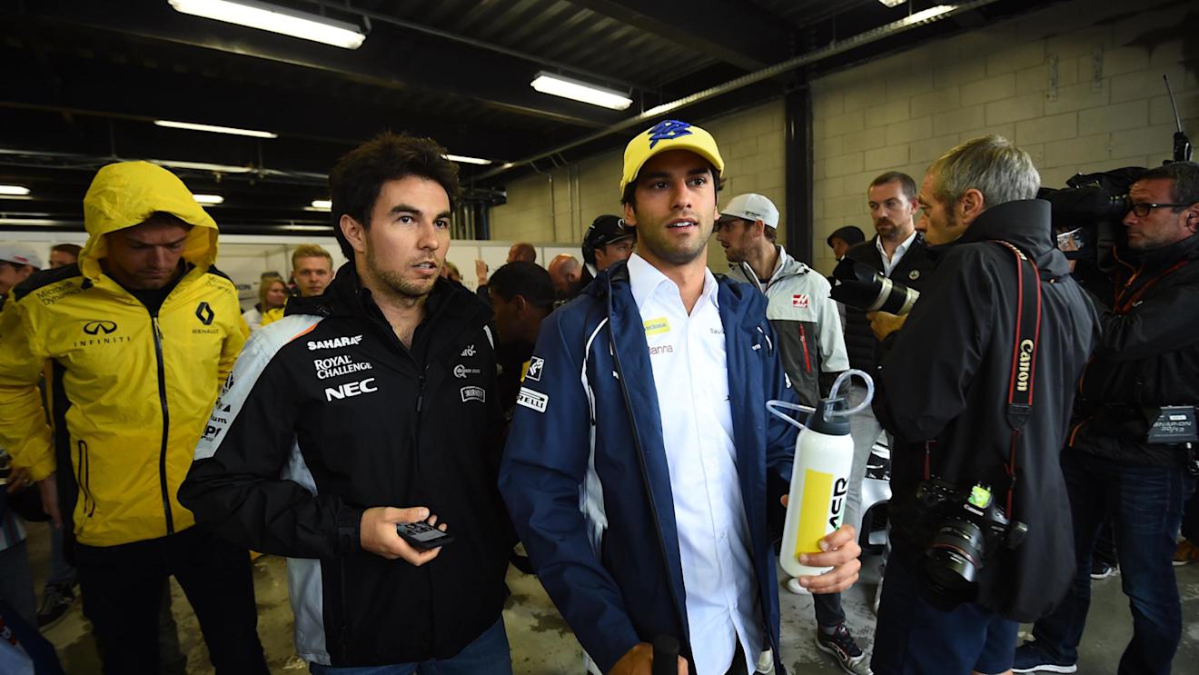 Sergio Perez (MEX) Force India and Felipe Nasr (BRA) Sauber on the drivers parade at Formula One World Championship, Rd20, Brazilian Grand Prix, Race, Interlagos, Sao Paulo, Brazil, Sunday 13 November 2016. © Sutton Images