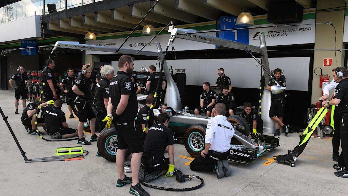 Mercedes AMG F1 practise pit stops at Formula One World Championship, Rd20, Brazilian Grand Prix, Preparations, Interlagos, Sao Paulo, Brazil, Thursday 10 November 2016. © Sutton Images