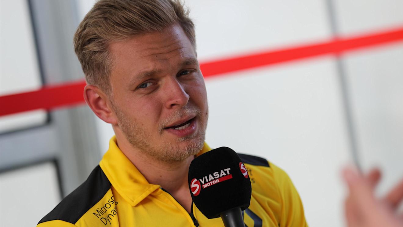 Kevin Magnussen (DEN) Renault Sport F1 Team at Formula One World Championship, Rd20, Brazilian Grand Prix, Preparations, Interlagos, Sao Paulo, Brazil, Thursday 10 November 2016. © Sutton Images