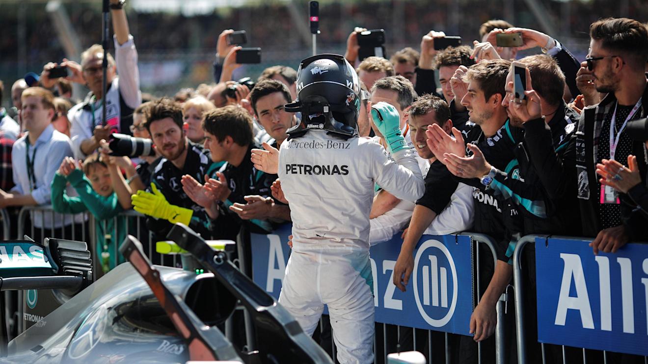 Nico Rosberg (GER) Mercedes AMG F1 celebrates in parc ferme with the team at Formula One World Championship, Rd10, British Grand Prix, Race, Silverstone, England, Sunday 10 July 2016. © Sutton Images