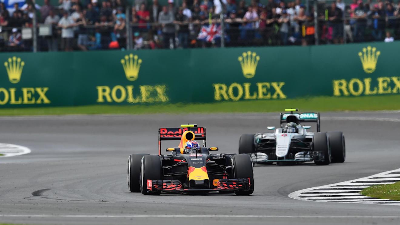 Max Verstappen (NED) Red Bull Racing RB12 leads Nico Rosberg (GER) Mercedes-Benz F1 W07 Hybrid at Formula One World Championship, Rd10, British Grand Prix, Race, Silverstone, England, Sunday 10 July 2016. © Sutton Images