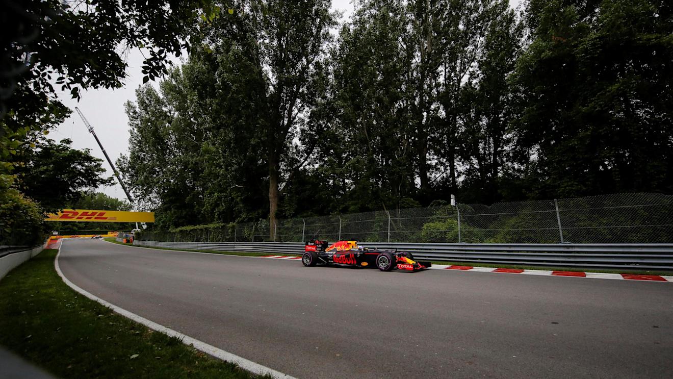 Daniel Ricciardo (AUS) Red Bull Racing RB12 at Formula One World Championship, Rd7, Canadian Grand Prix, Qualifying, Montreal, Canada, Saturday 11 June 2016. © Sutton Images