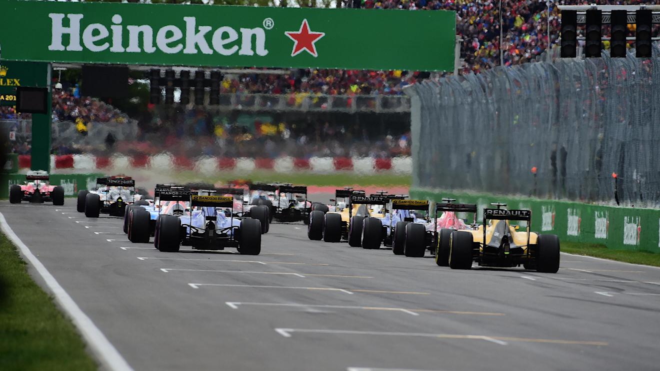 The start of the race at Formula One World Championship, Rd7, Canadian Grand Prix, Race, Montreal, Canada, Sunday 12 June 2016. © Sutton Images
