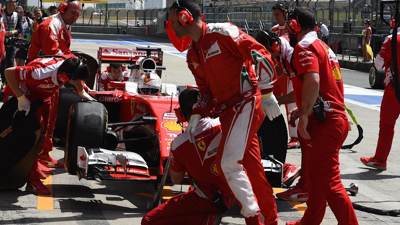 Sebastian Vettel (GER) Ferrari SF16-H pit stop at Formula One World Championship, Rd3, Chinese Grand Prix, Practice, Shanghai, China, Friday 15 April 2016. © Sutton Motorsport Images