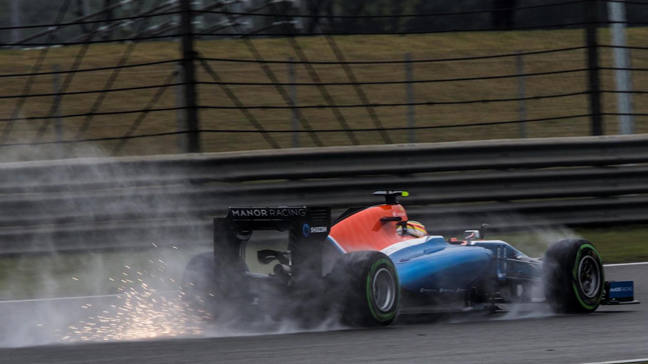 Rio Haryanto (IDN) Manor Racing MRT05 with sparks at Formula One World Championship, Rd3, Chinese Grand Prix, Qualifying, Shanghai, China, Saturday 16 April 2016. © Sutton Motorsport Images