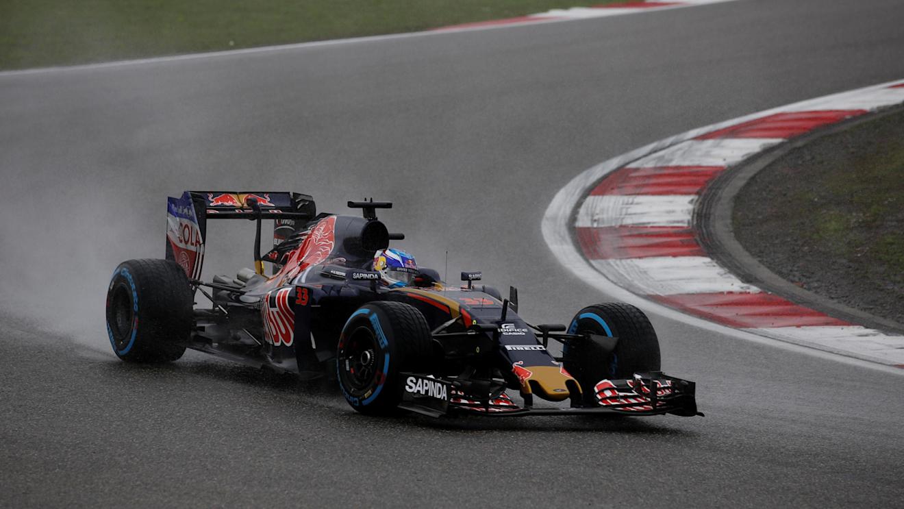 Max Verstappen (NED) Scuderia Toro Rosso STR11 at Formula One World Championship, Rd3, Chinese Grand Prix, Qualifying, Shanghai, China, Saturday 16 April 2016. © Sutton Motorsport Images