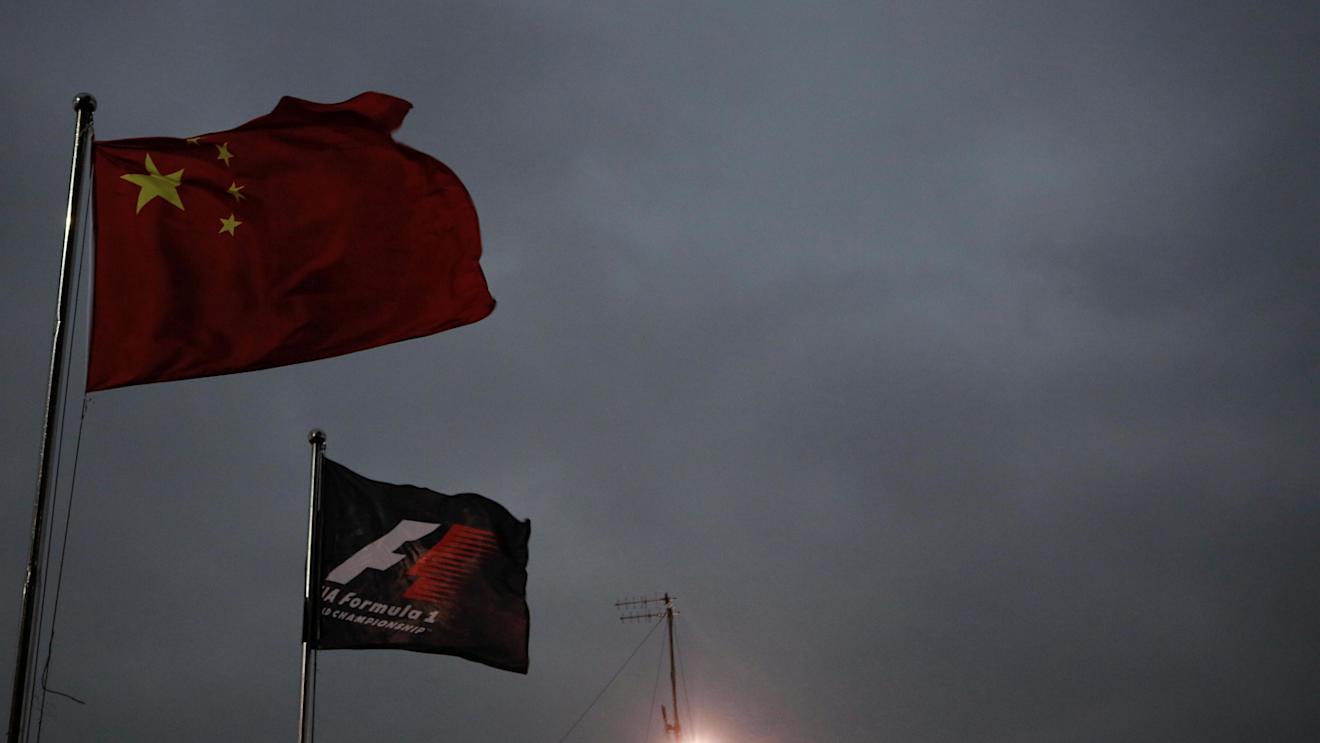 Flags at Formula One World Championship, Rd3, Chinese Grand Prix, Qualifying, Shanghai, China, Saturday 16 April 2016. © Sutton Motorsport Images
