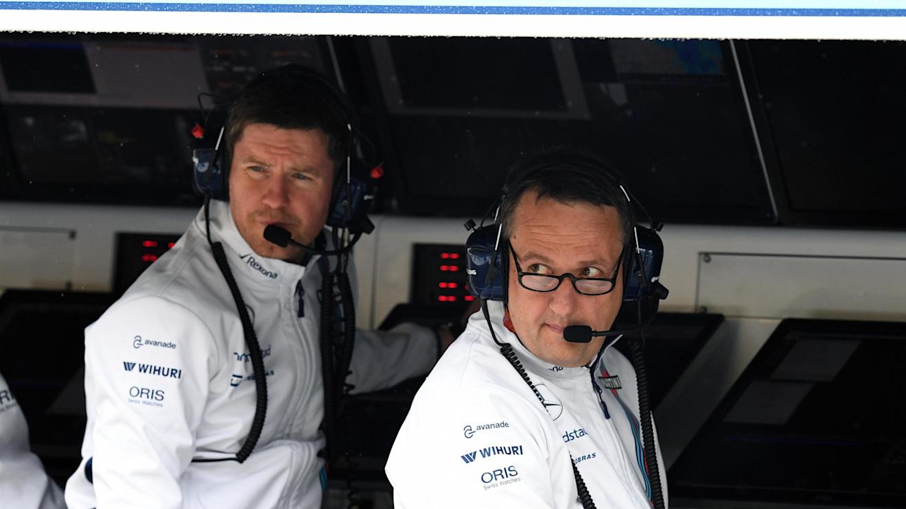 Rob Smedley (GBR) Williams Head of Vehicle Performance and Steve Nielson (GBR) Williams F1 Sporting Manager at Formula One World Championship, Rd3, Chinese Grand Prix, Qualifying, Shanghai, China, Saturday 16 April 2016. © Sutton Motorsport Images