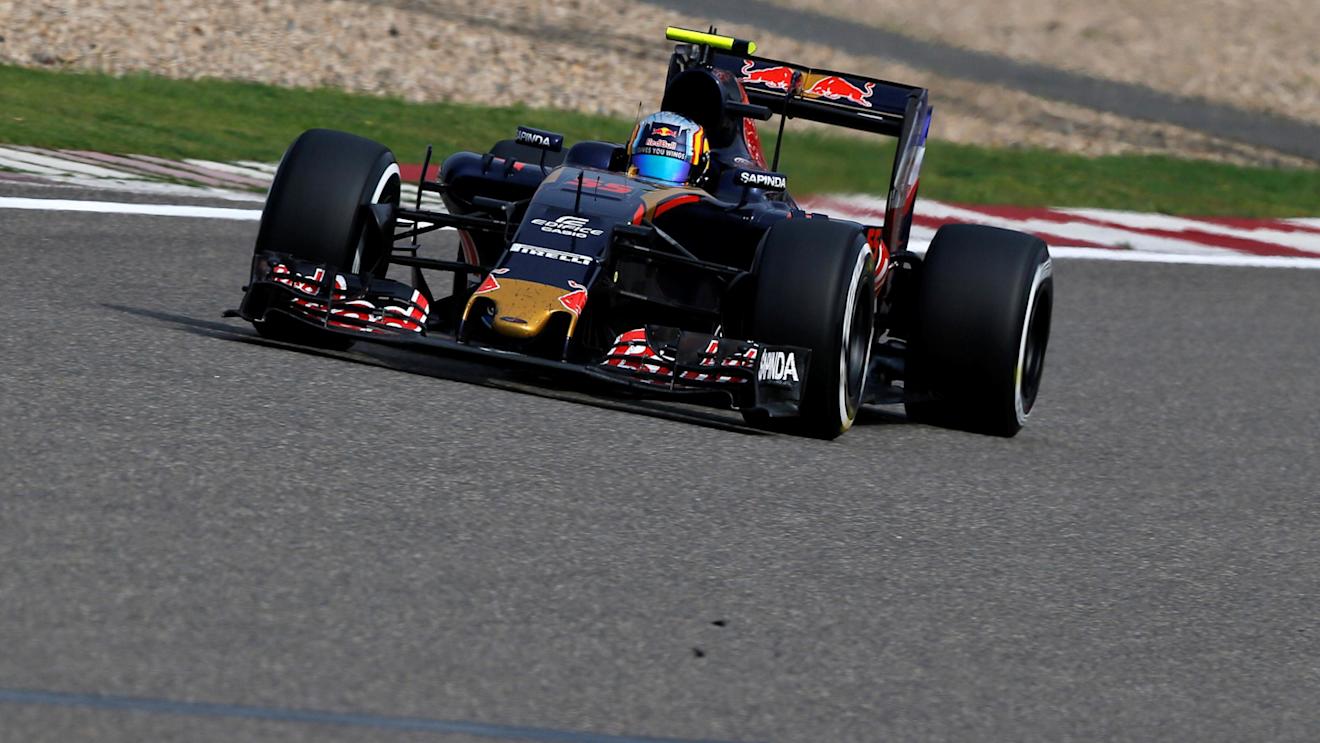 Carlos Sainz (ESP) Scuderia Toro Rosso STR11 at Formula One World Championship, Rd3, Chinese Grand Prix, Race, Shanghai, China, Sunday 17 April 2016. © Sutton Motorsport Images