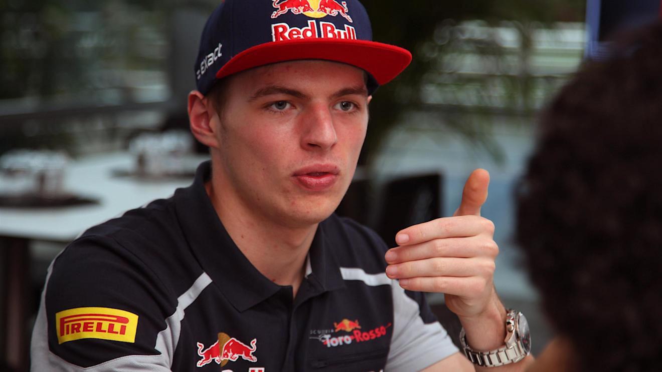 Max Verstappen (NED) Scuderia Toro Rosso at Formula One World Championship, Rd3, Chinese Grand Prix, Preparations, Shanghai, China, Thursday 14 April 2016. © Sutton Motorsport Images