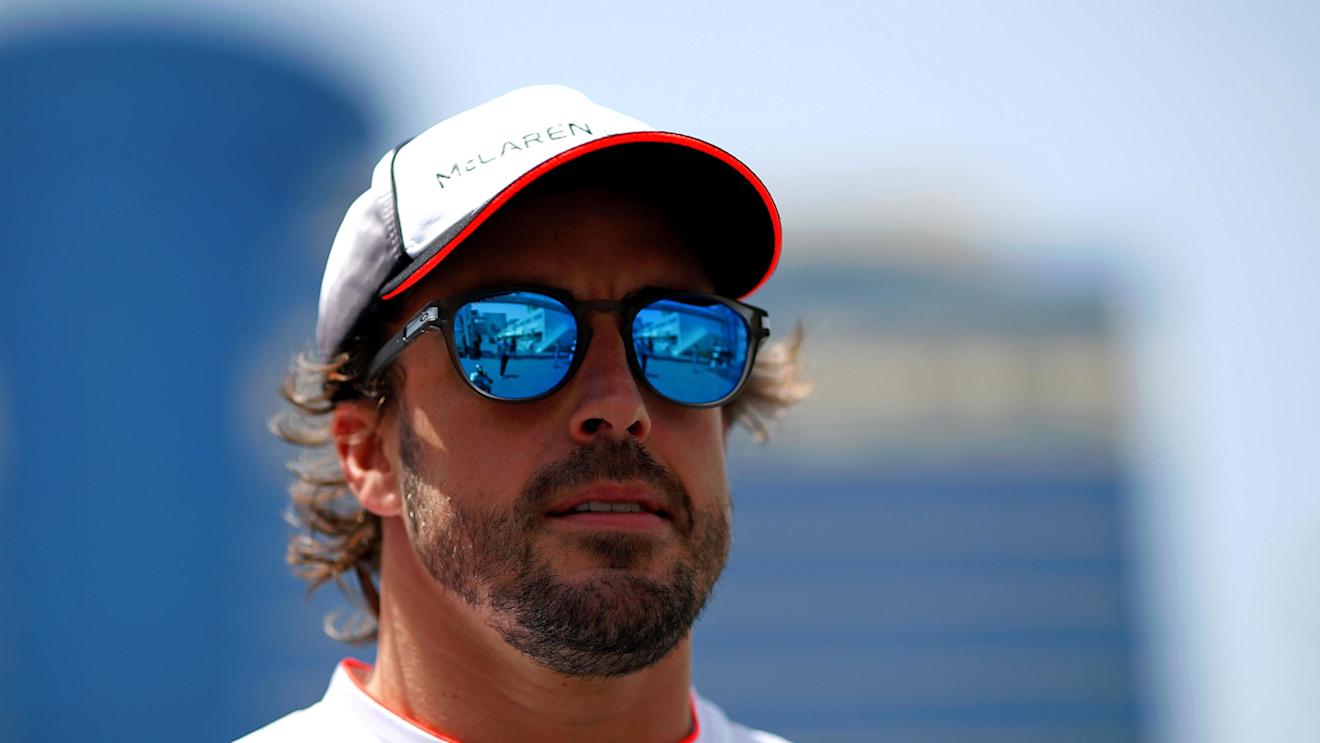 Fernando Alonso (ESP) McLaren at Formula One World Championship, Rd8, European Grand Prix, Qualifying, Baku City Circuit, Baku, Azerbaijan, Saturday 18 June 2016. © Sutton Images