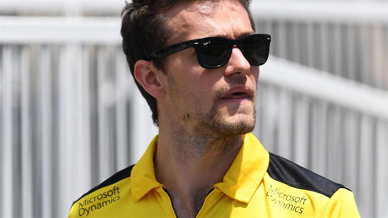 Jolyon Palmer (GBR) Renault Sport F1 Team at Formula One World Championship, Rd8, European Grand Prix, Qualifying, Baku City Circuit, Baku, Azerbaijan, Saturday 18 June 2016. © Sutton Images
