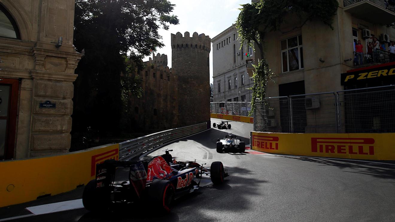 Carlos Sainz jr (ESP) Scuderia Toro Rosso STR11 at the start of the race at Formula One World Championship, Rd8, European Grand Prix, Race, Baku City Circuit, Baku, Azerbaijan, Sunday 19 June 2016. © Sutton Images