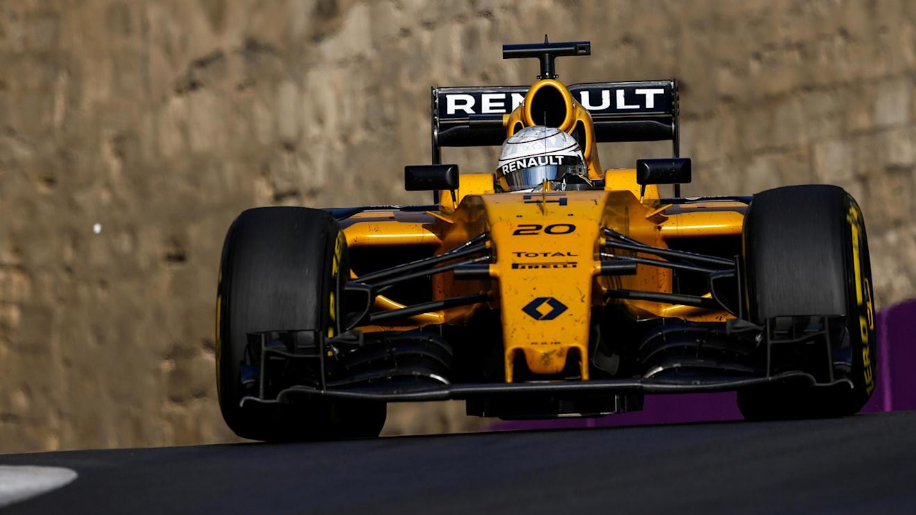 Kevin Magnussen (DEN) Renault Sport F1 Team RS16 at Formula One World Championship, Rd8, European Grand Prix, Race, Baku City Circuit, Baku, Azerbaijan, Sunday 19 June 2016. © Sutton Images
