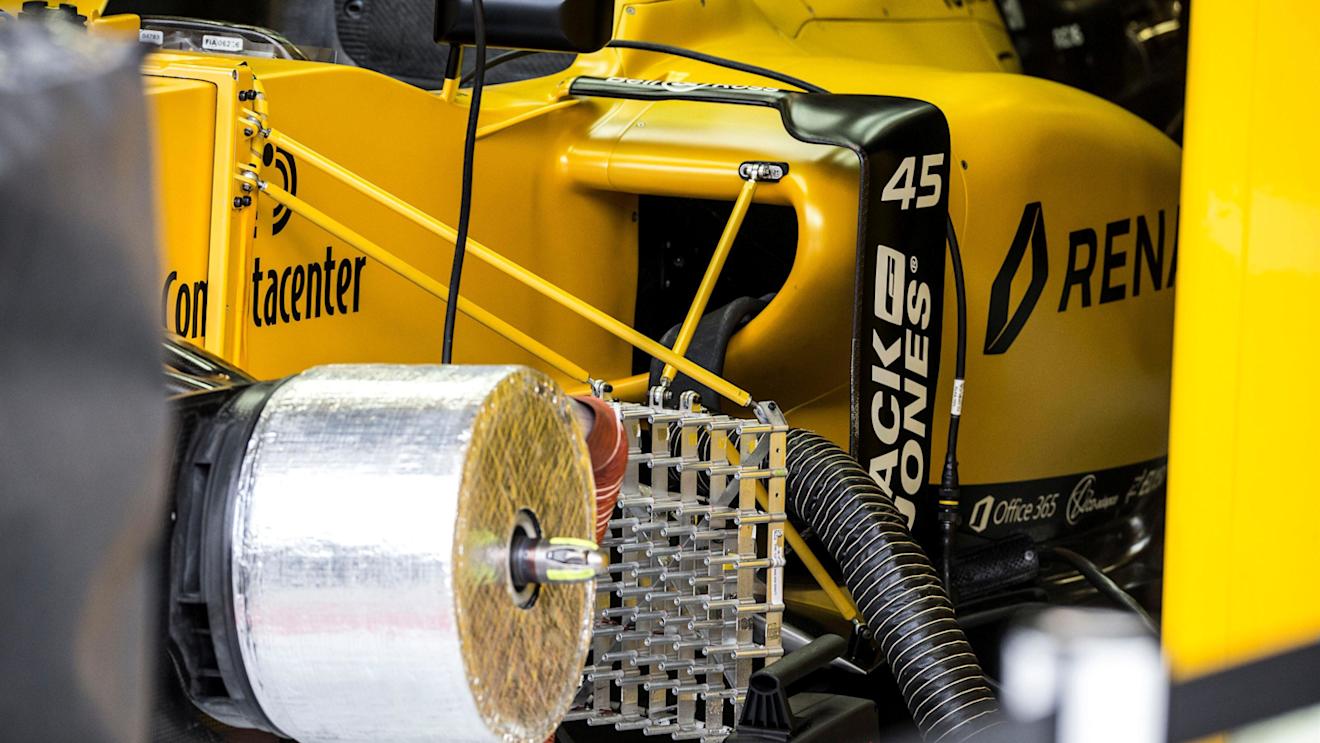 Renault Sport F1 Team RS16 front wheel hub at Formula One World Championship, Rd11, Practice, Hungaroring, Hungary, Friday 22 July 2016. © Sutton Images