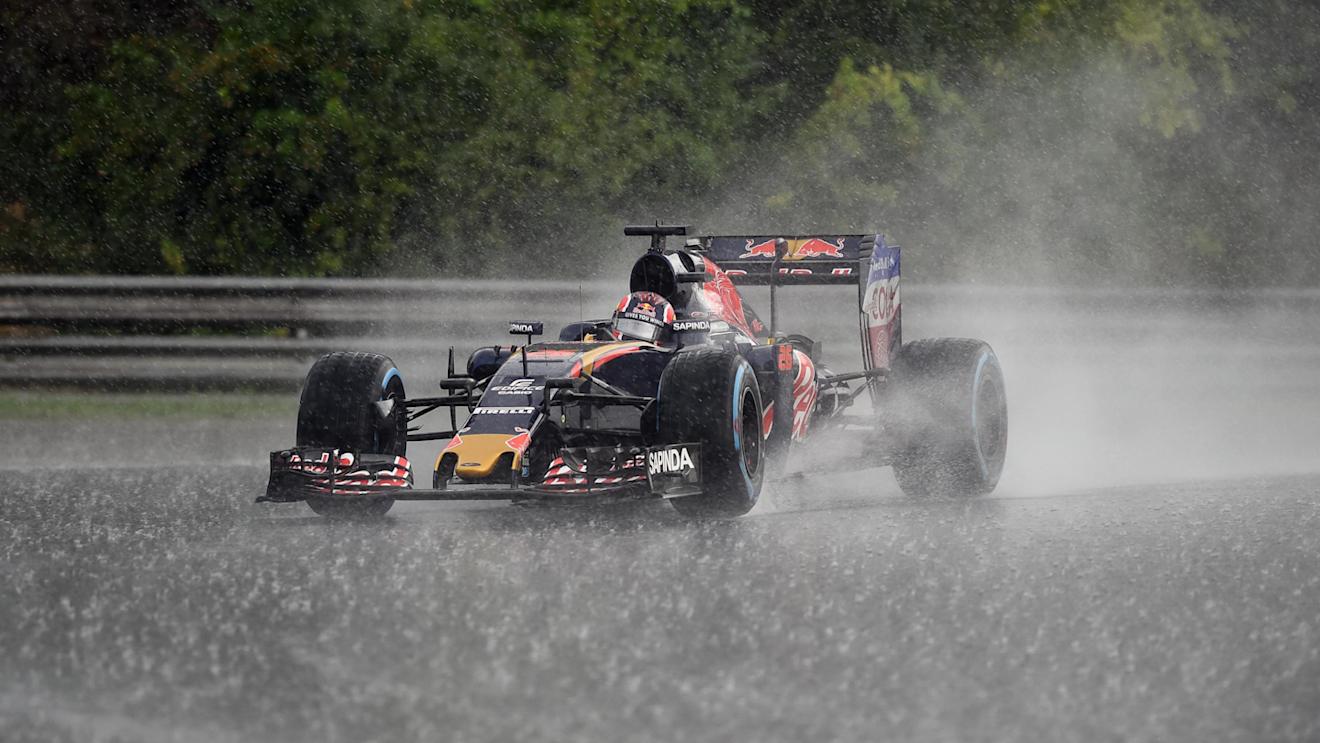 Daniil Kvyat (RUS) Scuderia Toro Rosso STR11 at Formula One World Championship, Rd11, Hungarian Grand Prix, Qualifying, Hungaroring, Hungary, Saturday 23 July 2016. © Sutton Images