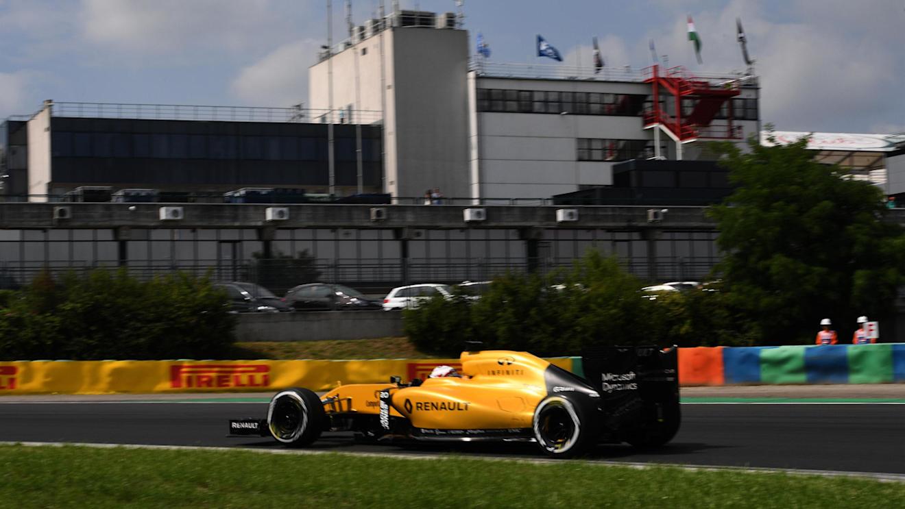 Kevin Magnussen (DEN) Renault Sport F1 Team RS16 at Formula One World Championship, Rd11, Hungarian Grand Prix, Qualifying, Hungaroring, Hungary, Saturday 23 July 2016. © Sutton Images