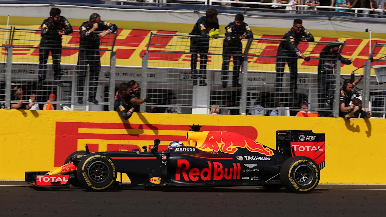 Third placed Daniel Ricciardo (AUS) Red Bull Racing RB12 crosses the line at Formula One World Championship, Rd11, Hungarian Grand Prix, Race, Hungaroring, Hungary, Sunday 24 July 2016. © Sutton Images