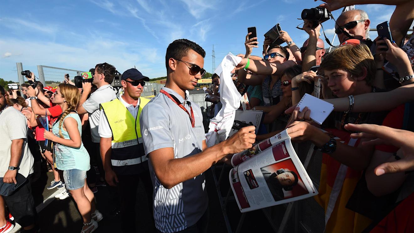 Pascal Wehrlein (GER) Manor Racing signs autographs for the fans at Formula One World Championship, Rd11, Preparations, Hungaroring, Hungary, Thursday 21 July 2016. © Sutton Images