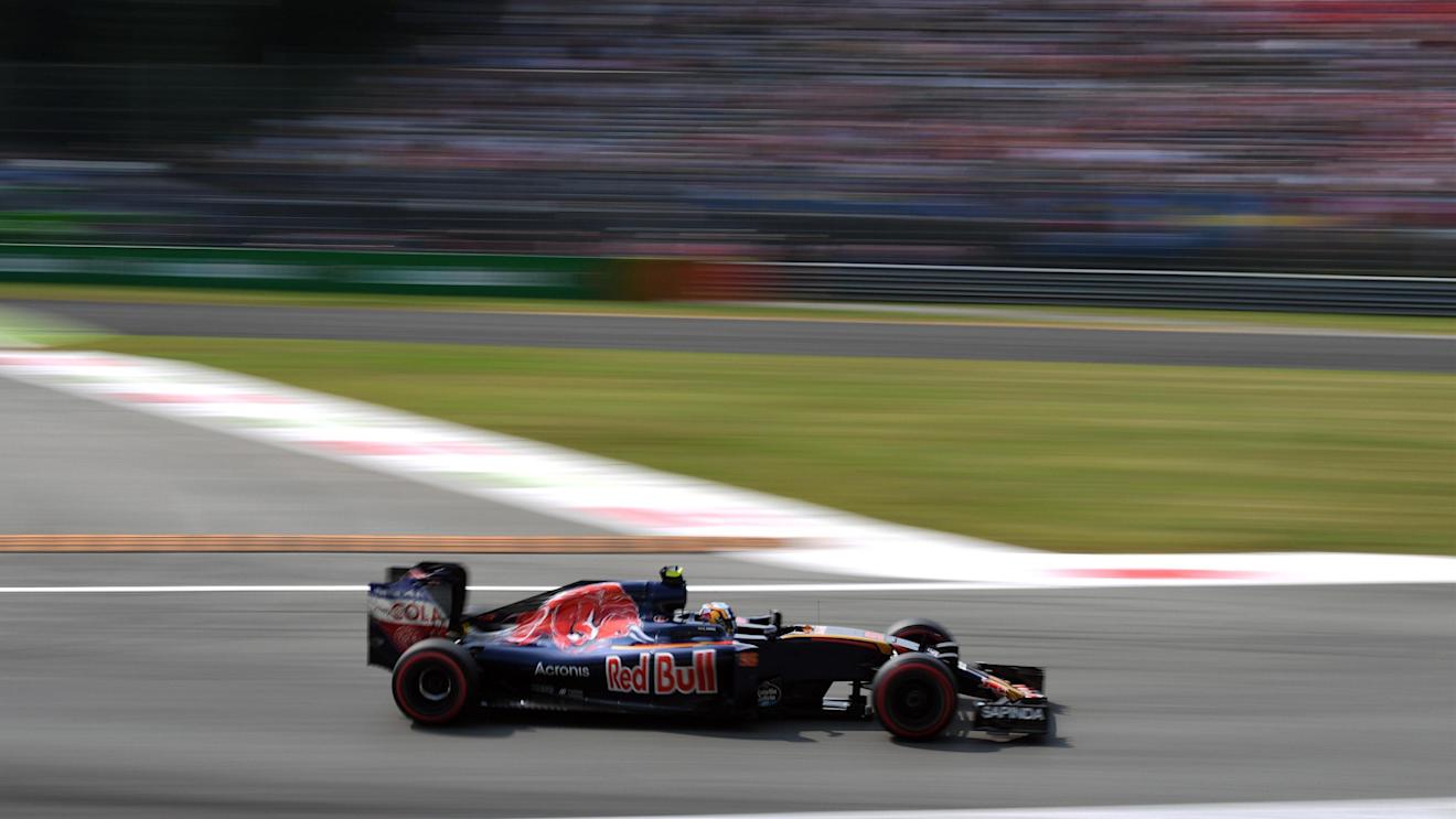 Carlos Sainz (ESP) Scuderia Toro Rosso STR11 at Formula One World Championship, Rd14, Italian Grand Prix, Qualifying, Monza, Italy, Saturday 3 September 2016. © Sutton Images