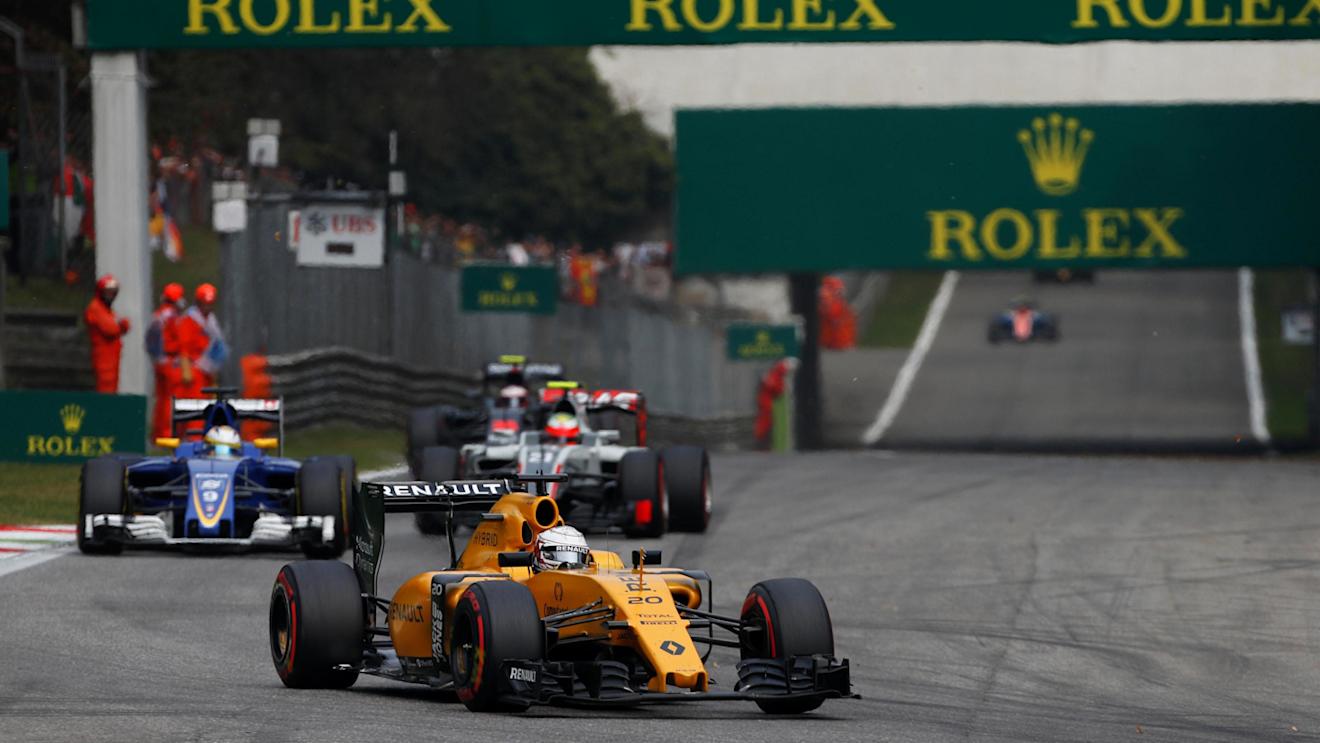 Kevin Magnussen (DEN) Renault Sport F1 Team RS16 at Formula One World Championship, Rd14, Italian Grand Prix, Race, Monza, Italy, Sunday 4 September 2016. © Sutton Images
