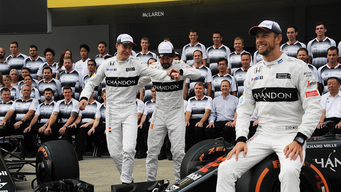 Jenson Button (GBR) McLaren, Fernando Alonso (ESP) McLaren and Stoffel Vandoorne (BEL) McLaren at a McLaren team photo at Formula One World Championship, Rd17, Japanese Grand Prix, Practice, Suzuka, Japan, Friday 7 October 2016. © Sutton Images