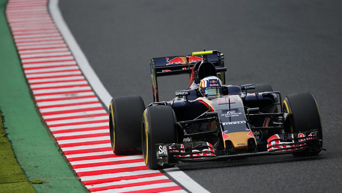 Carlos Sainz (ESP) Scuderia Toro Rosso STR11 at Formula One World Championship, Rd17, Japanese Grand Prix, Qualifying, Suzuka, Japan, Saturday 8 October 2016. © Sutton Images