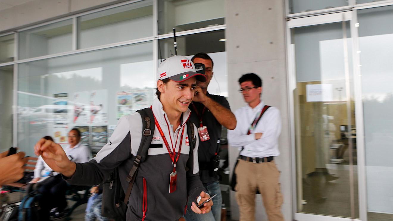 Esteban Gutierrez (MEX) Haas F1 at Formula One World Championship, Rd17, Japanese Grand Prix, Qualifying, Suzuka, Japan, Saturday 8 October 2016. © Sutton Images