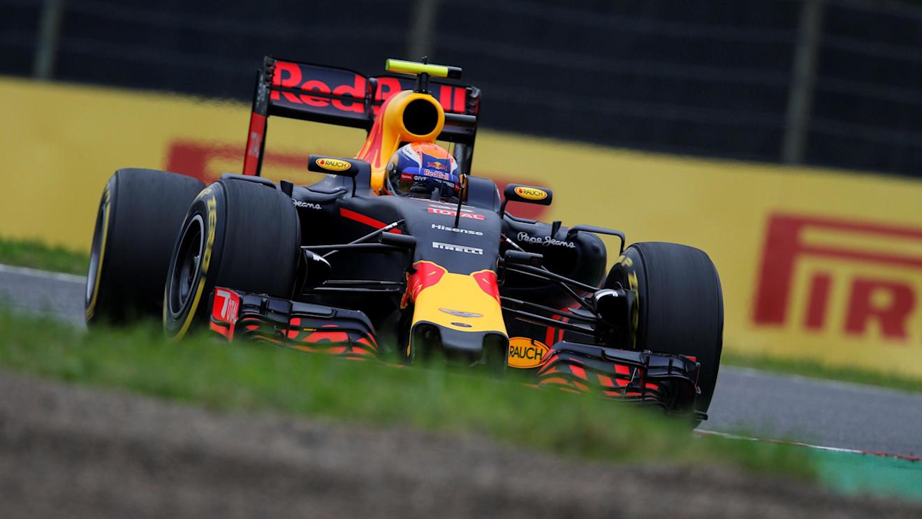 Max Verstappen (NED) Red Bull Racing RB12 at Formula One World Championship, Rd17, Japanese Grand Prix, Qualifying, Suzuka, Japan, Saturday 8 October 2016. © Sutton Images