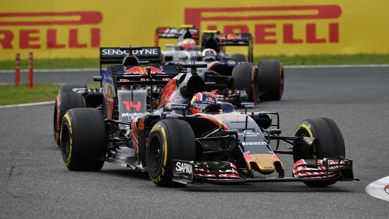Daniil Kvyat (RUS) Scuderia Toro Rosso STR11 at Formula One World Championship, Rd17, Japanese Grand Prix, Race, Suzuka, Japan, Sunday 9 October 2016. © Sutton Images