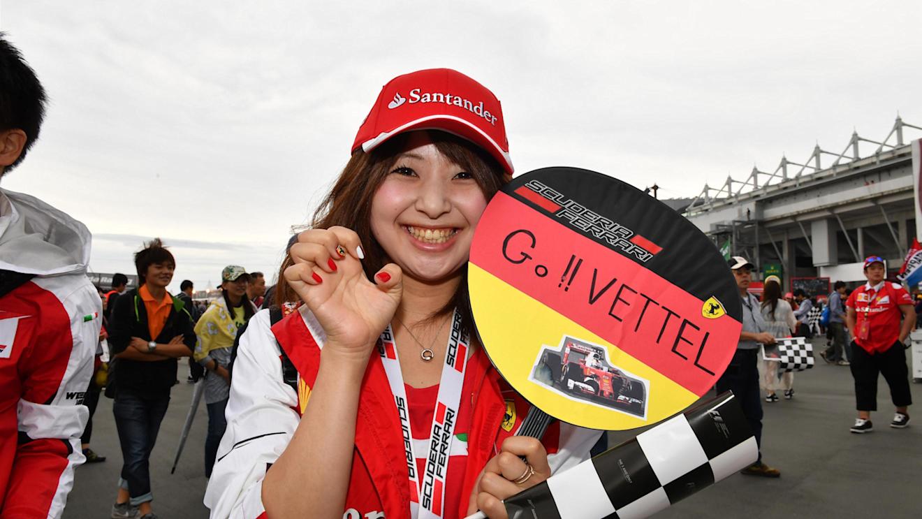 Sebastian Vettel (GER) Ferrari fan at Formula One World Championship, Rd17, Japanese Grand Prix, Race, Suzuka, Japan, Sunday 9 October 2016. © Sutton Images