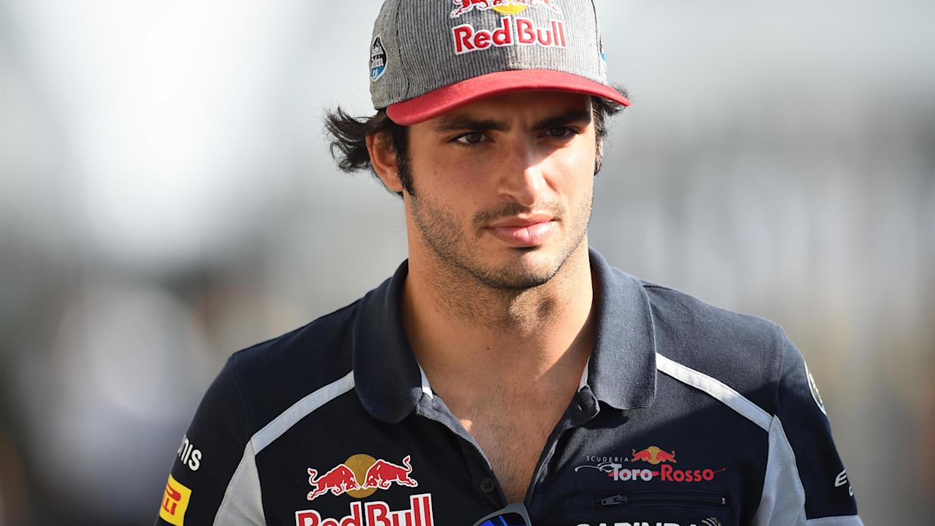 Carlos Sainz jr (ESP) Scuderia Toro Rosso at Formula One World Championship, Rd17, Japanese Grand Prix, Preparations, Suzuka, Japan, Thursday 6 October 2016. © Sutton Images